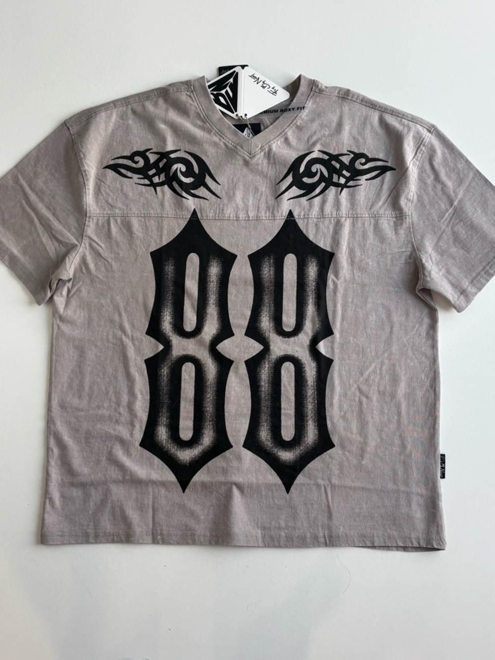 Men's Fly By Night Odell Tribal Graphic V-Neck Shirt in Light Gray/Taupe NWT